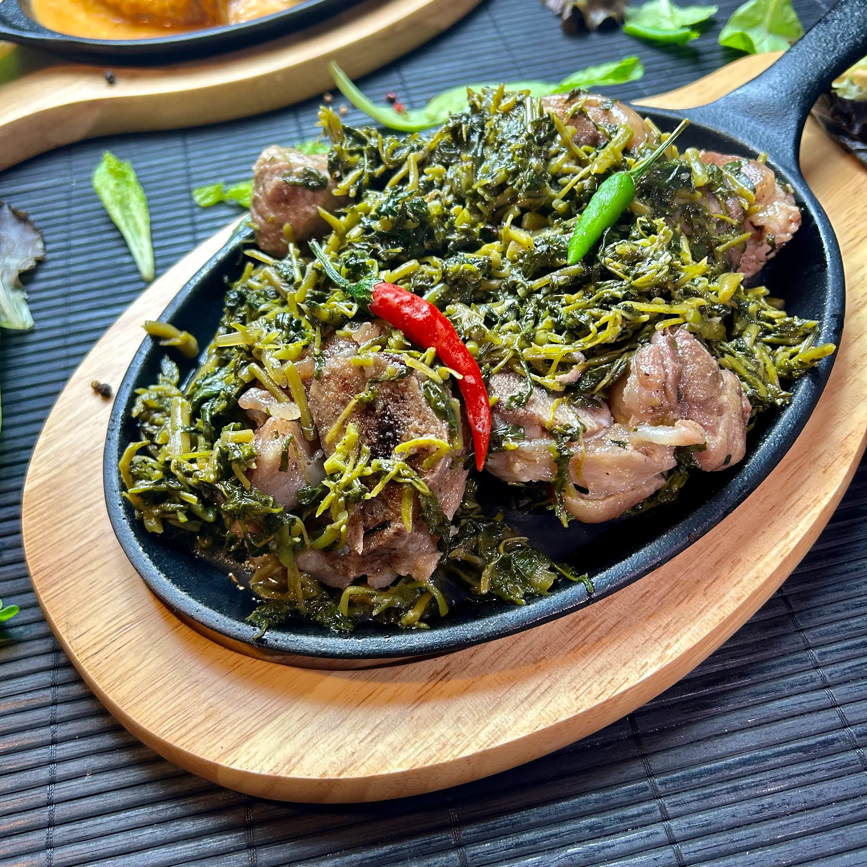 Henakisoa sy anandrano